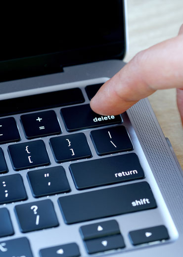 keyboard with delete button