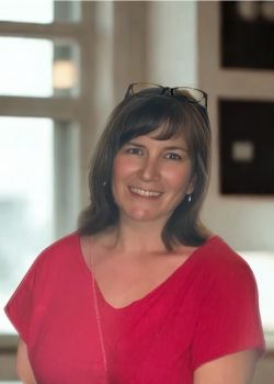 Image of Terri Tucker
